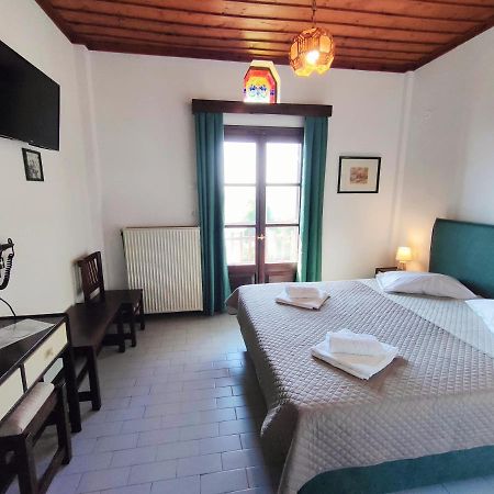 Hotel Vrionis Áyios Dhimítrios Екстериор снимка