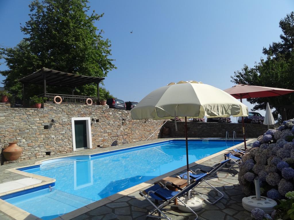 Hotel Vrionis Áyios Dhimítrios Екстериор снимка