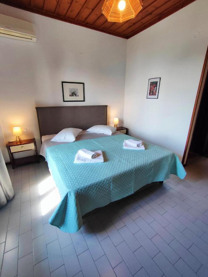 Hotel Vrionis Áyios Dhimítrios Екстериор снимка