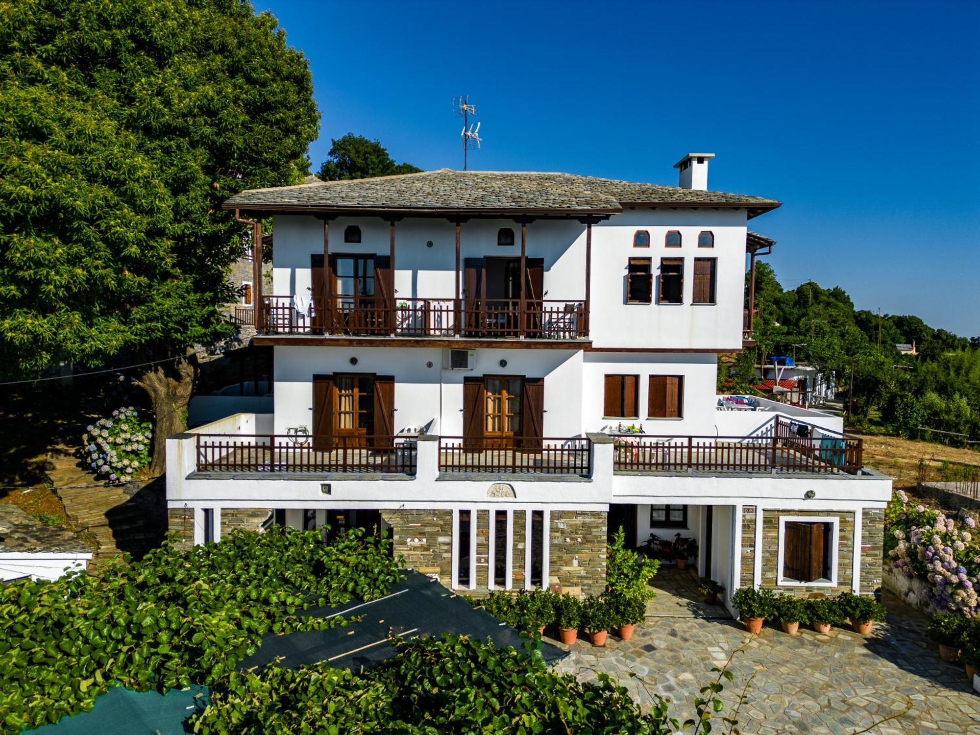 Hotel Vrionis Áyios Dhimítrios Екстериор снимка