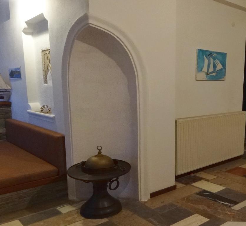 Hotel Vrionis Áyios Dhimítrios Екстериор снимка