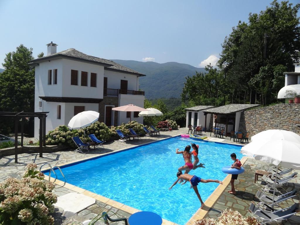 Hotel Vrionis Áyios Dhimítrios Екстериор снимка