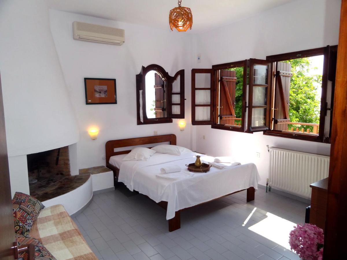 Hotel Vrionis Áyios Dhimítrios Екстериор снимка