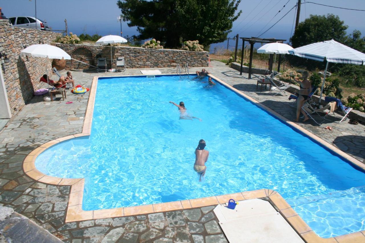Hotel Vrionis Áyios Dhimítrios Екстериор снимка