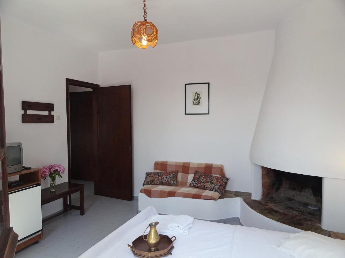 Hotel Vrionis Áyios Dhimítrios Екстериор снимка