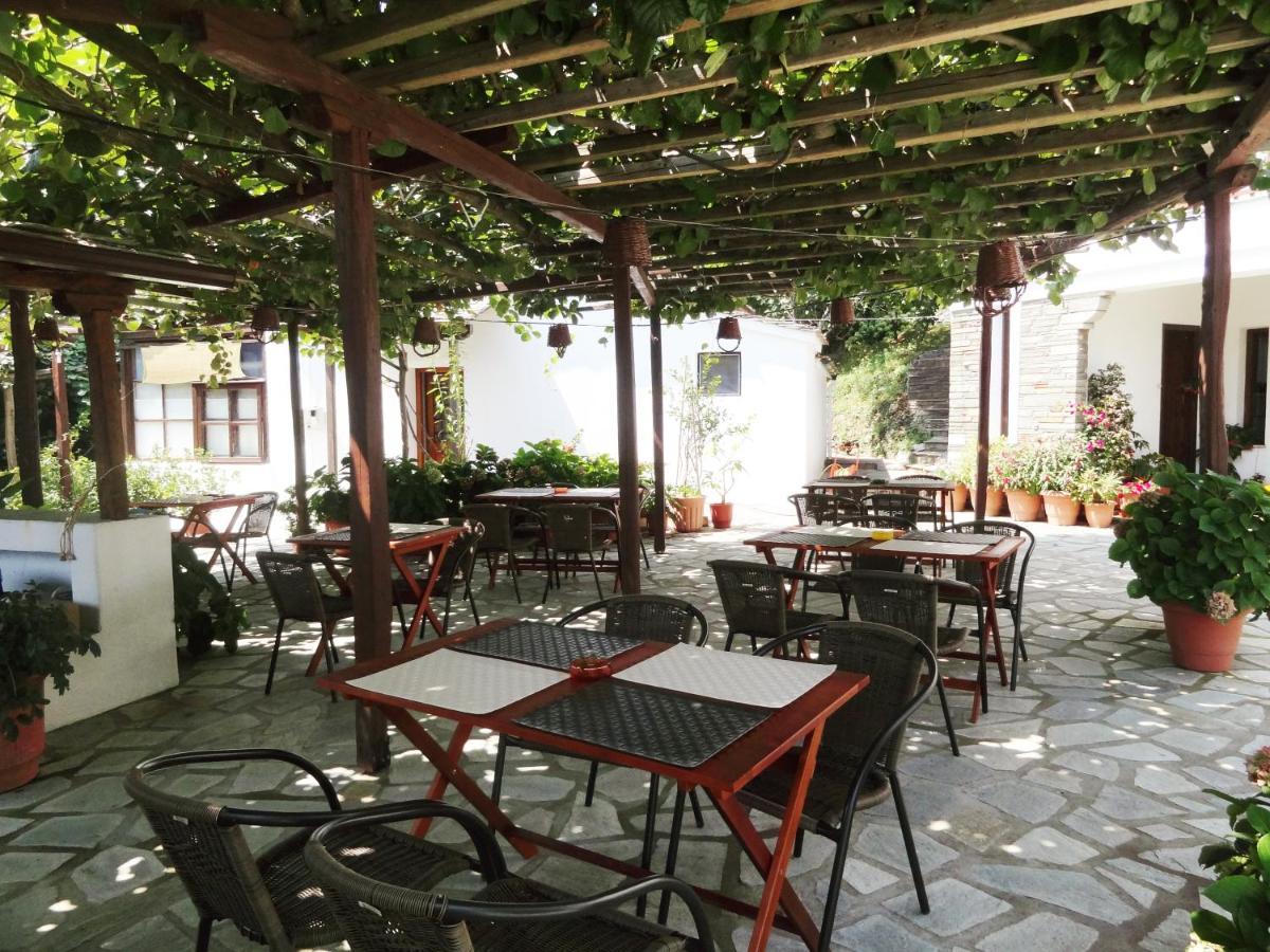 Hotel Vrionis Áyios Dhimítrios Екстериор снимка